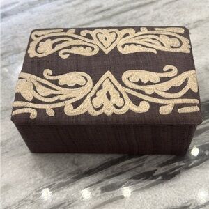 Elegant Grey and Cream Jewelry Box